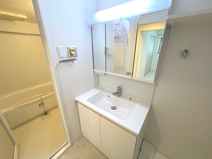 物件内観写真3　(洗面)