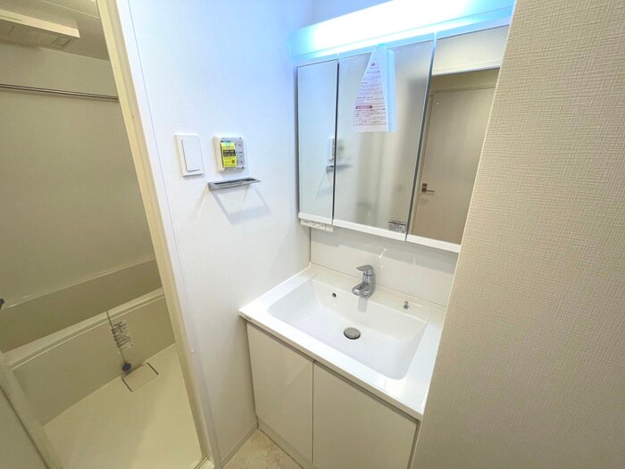 物件内観写真4　(洗面)