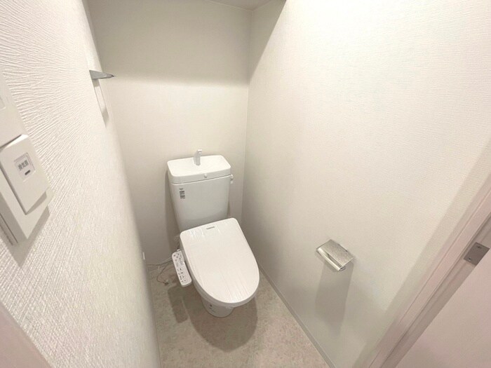 物件内観写真5　(トイレ)