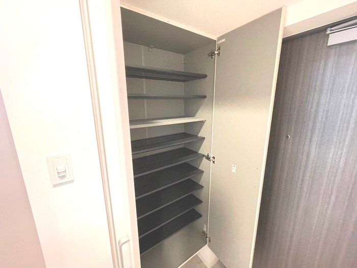 物件内観写真12　(靴箱)