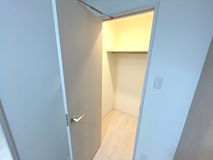 物件内観写真13　(収納)