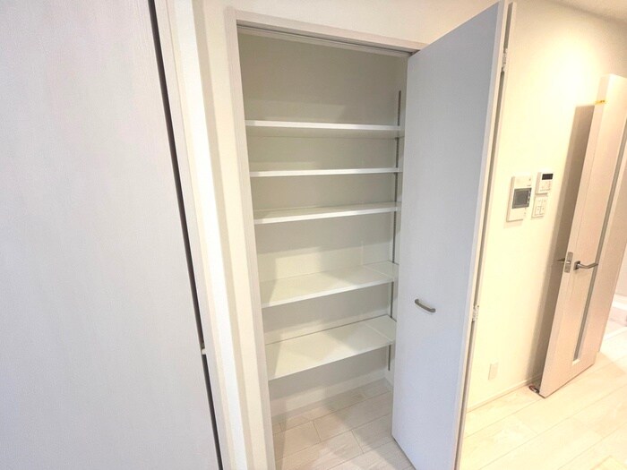 物件内観写真14　(収納)