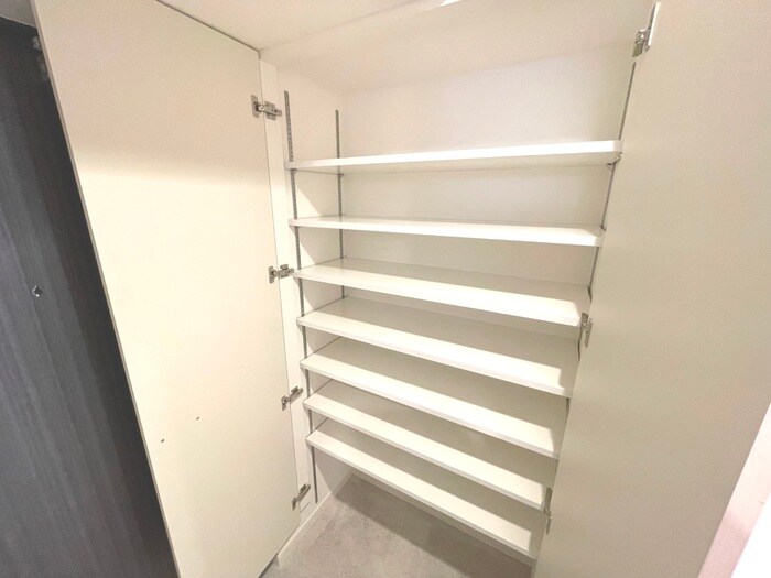 物件内観写真15　(靴箱)