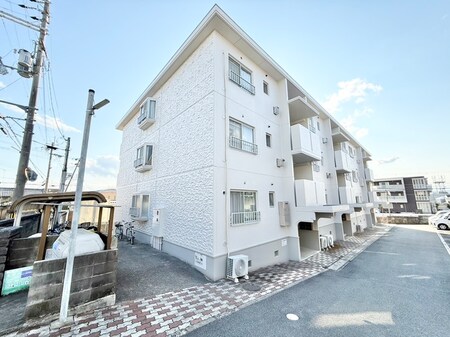 第二西川マンション外観写真