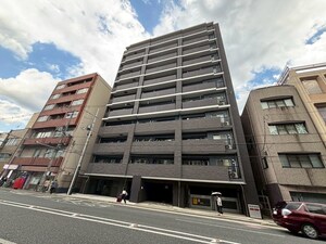 ﾌﾟﾚｻﾝｽﾛｼﾞｪ四条大宮駅前（605）外観写真