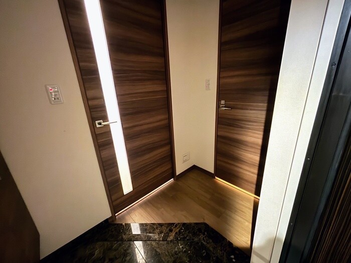 物件内観写真21　(廊下)