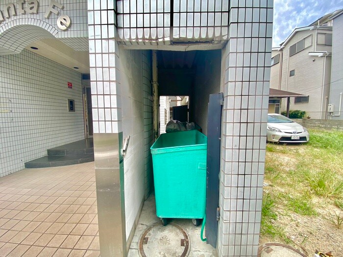 物件外観写真4　(建物設備)