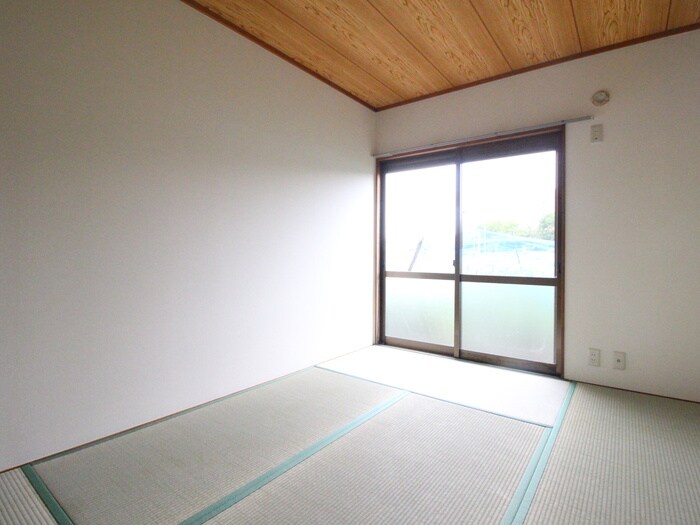 物件内観写真10　(居室)