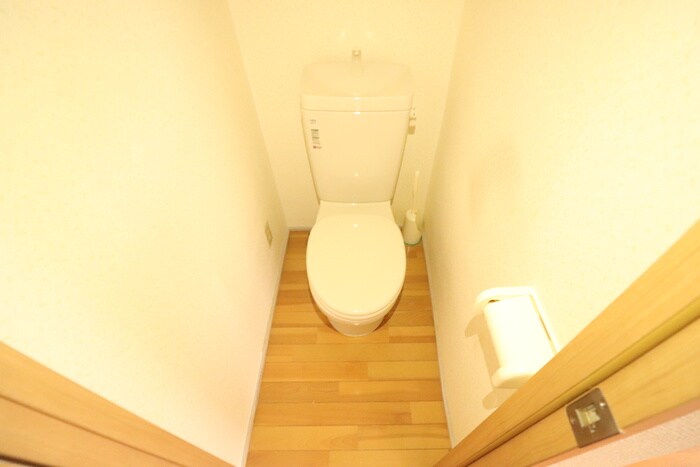 物件内観写真9　(トイレ)