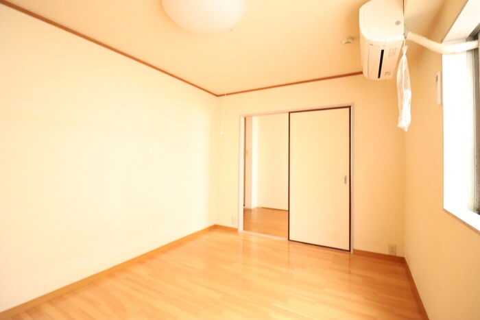 物件内観写真14　(居室)