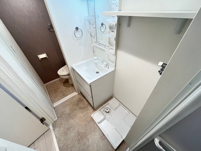 物件内観写真11　(洗濯機置場)