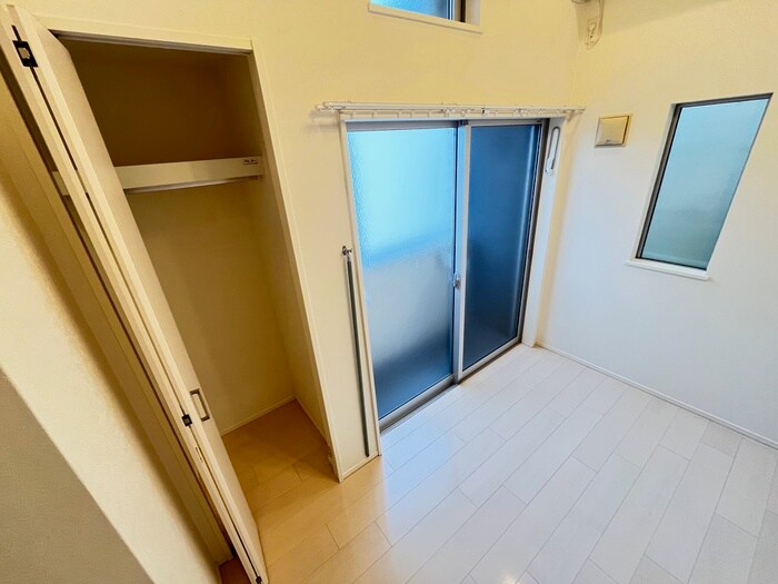 物件内観写真15　(収納)