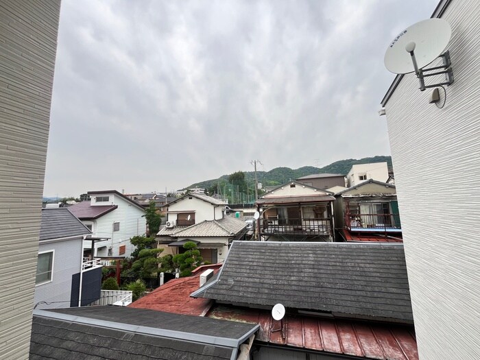 物件内観写真22　(室内からの展望)