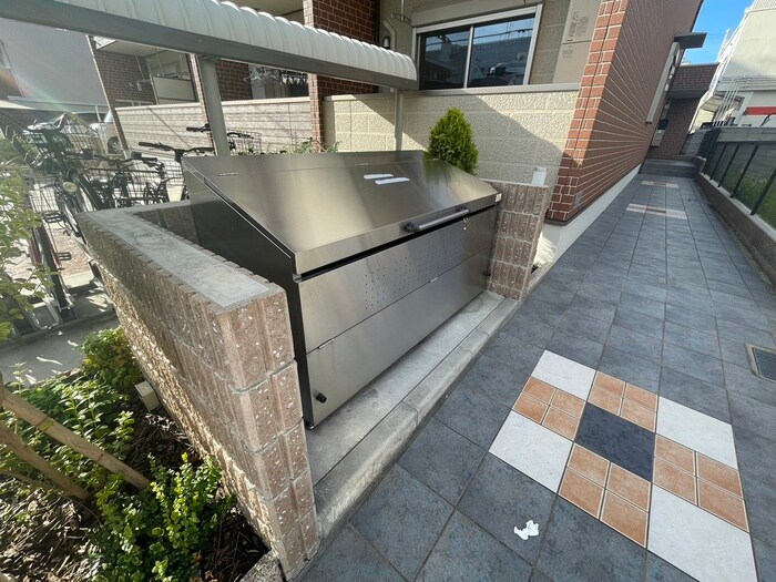 物件外観写真4　(建物設備)