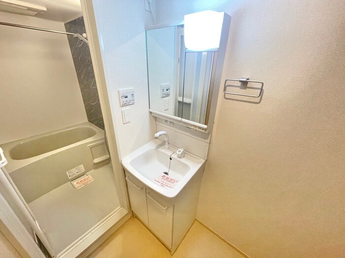 物件内観写真12　(洗面)