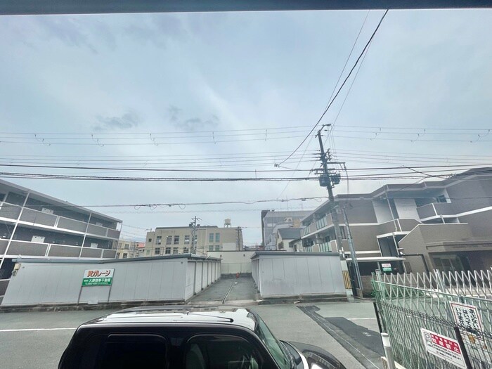 物件内観写真22　(室内からの展望)