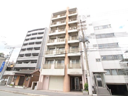 トリコット北梅田外観写真