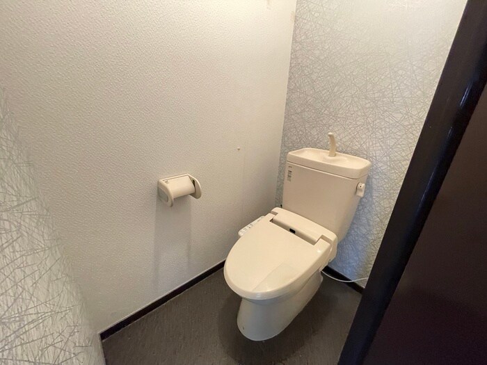 物件内観写真9　(トイレ)