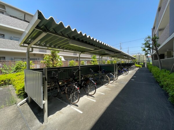 駐輪場