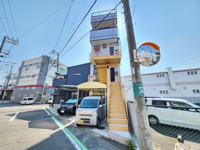 山崎ビルの物件外観写真