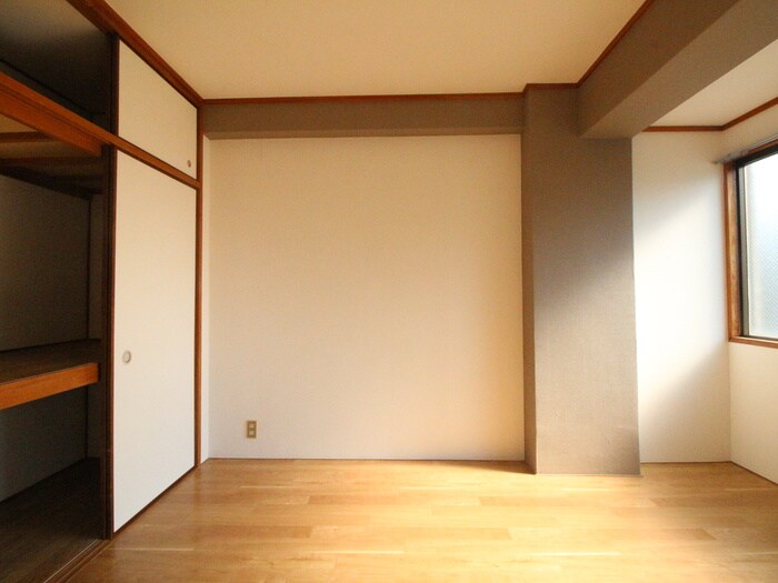 物件内観写真19　(居室)