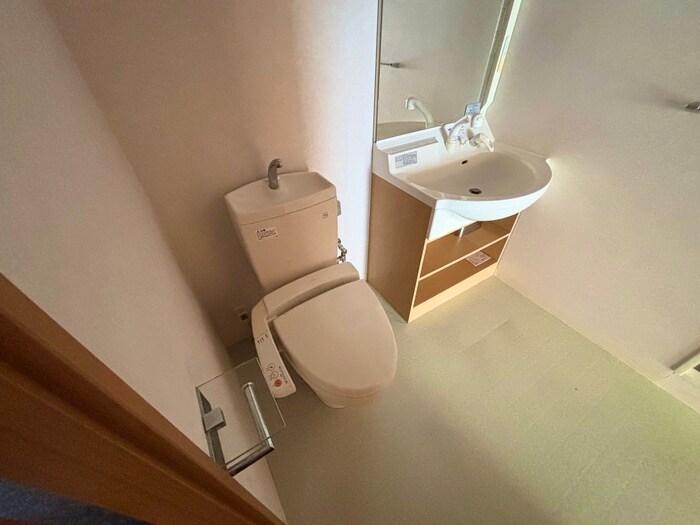 物件内観写真10　(トイレ)