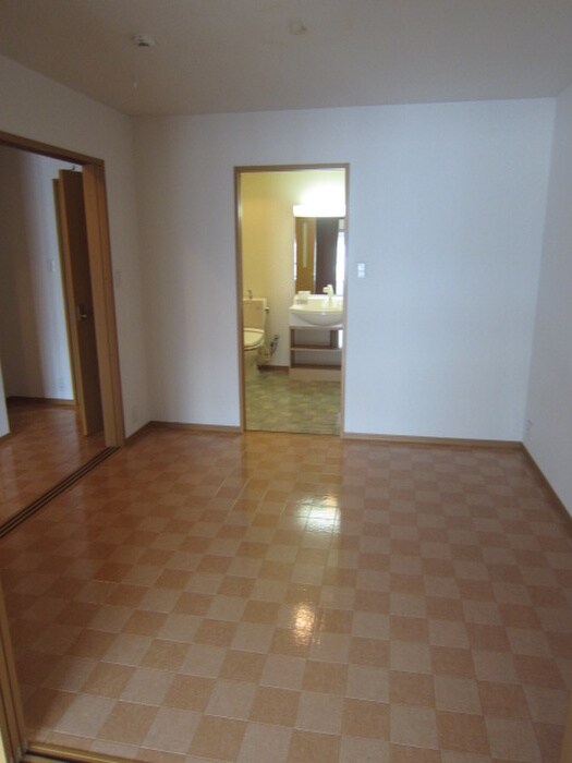 物件内観写真11　(居室)