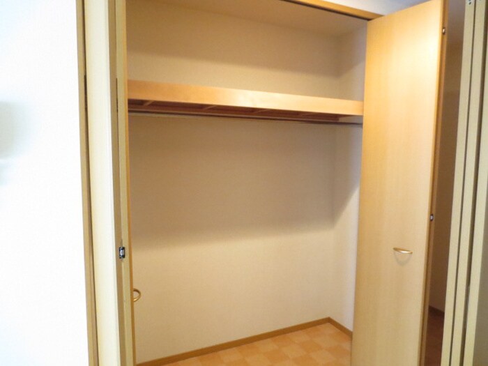 物件内観写真13　(収納)