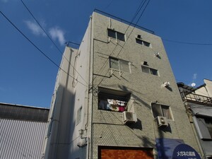 延山マンション外観写真