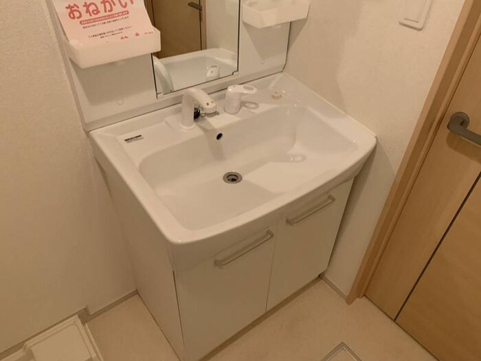 物件内観写真12　(洗面)