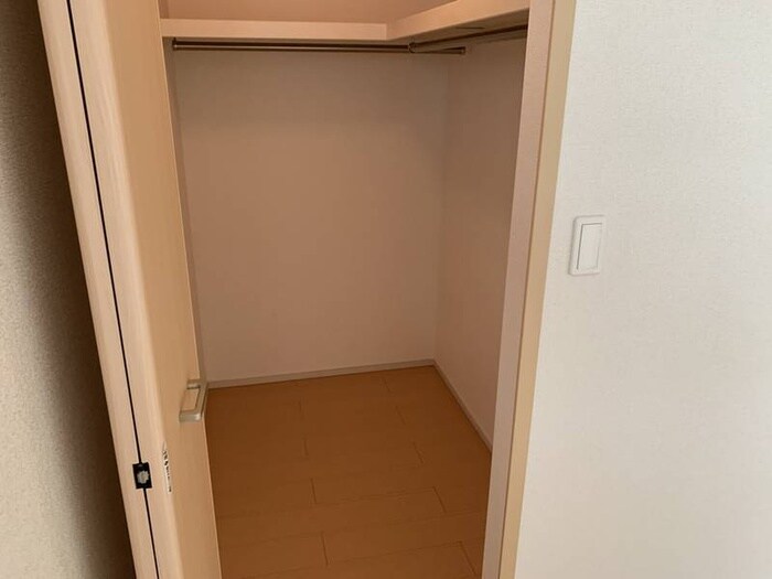 物件内観写真21　(収納)