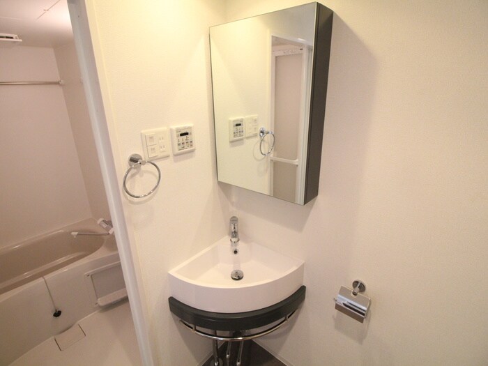 物件内観写真13　(洗面)