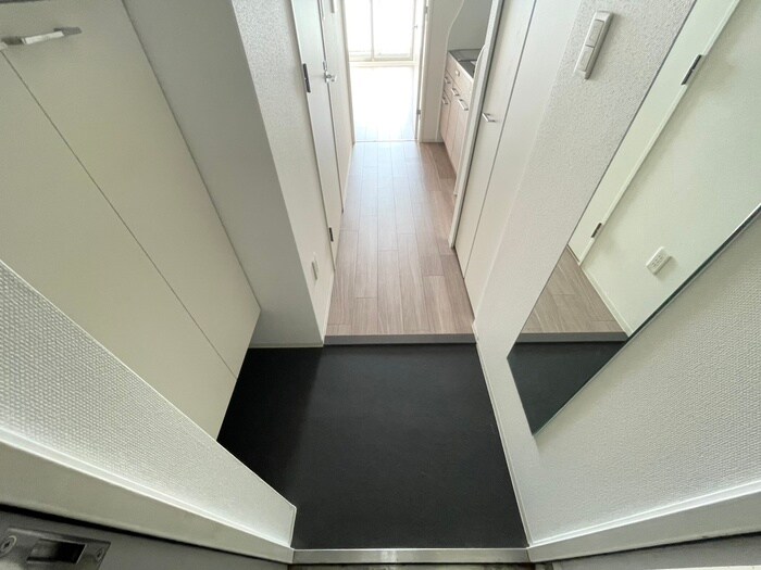 物件内観写真15　(玄関)