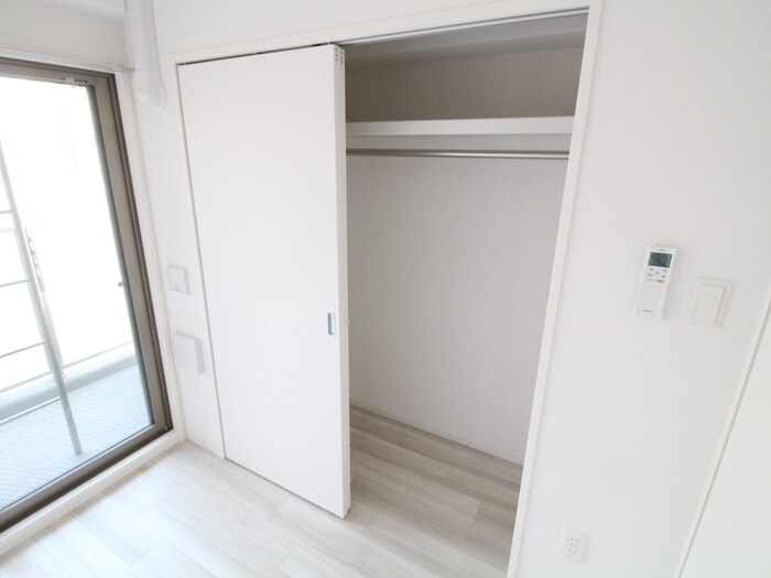 物件内観写真16　(収納)