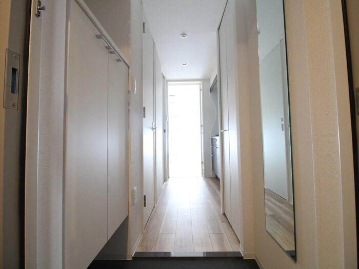 物件内観写真17　(廊下)