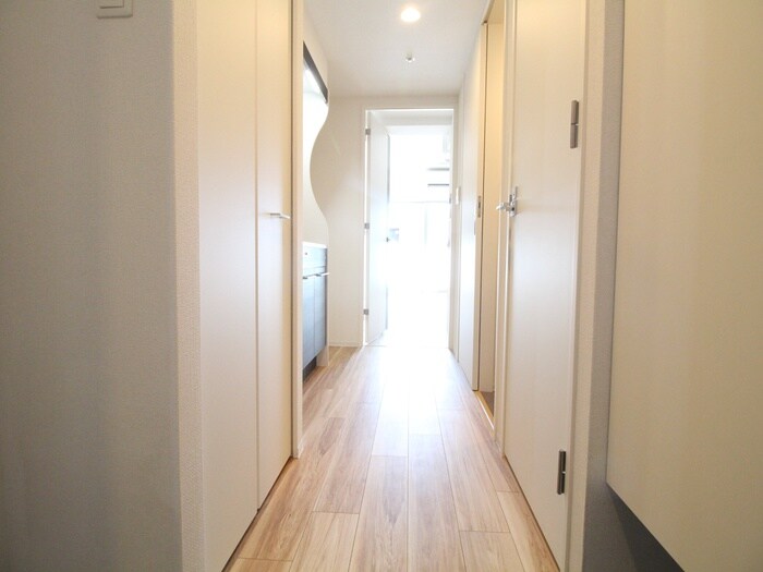 物件内観写真17　(廊下)
