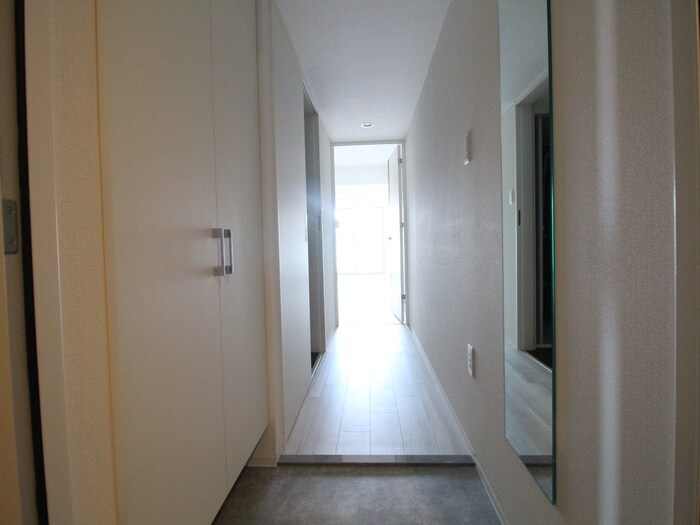 物件内観写真19　(玄関)