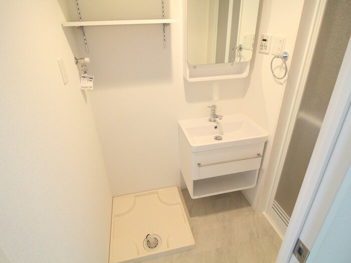 物件内観写真19　(洗濯機置場)