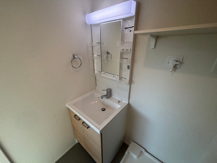 物件内観写真11　(洗面)