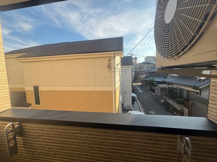 物件内観写真16　(室内からの展望)