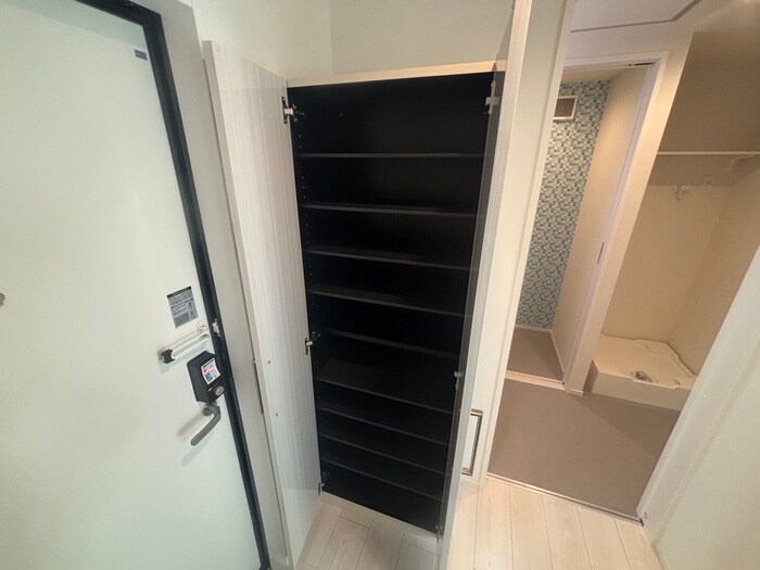 物件内観写真18　(靴箱)