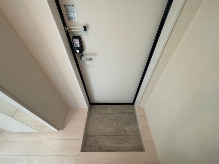 物件内観写真19　(玄関)