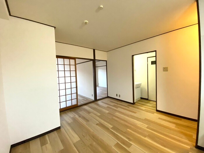 物件内観写真8　(居室)