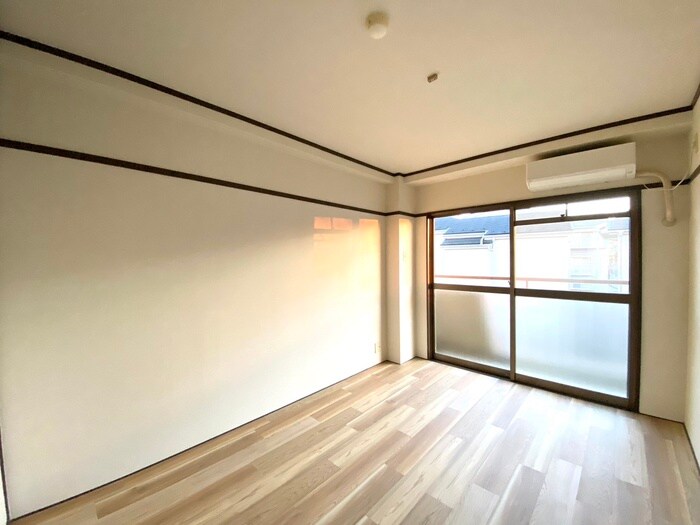 物件内観写真10　(居室)