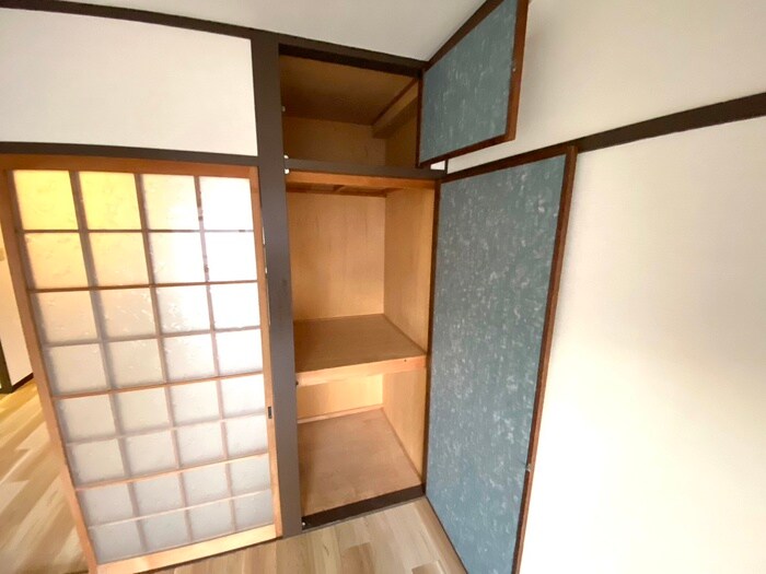 物件内観写真12　(収納)