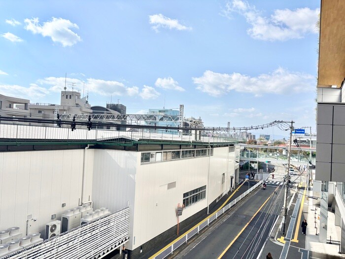 物件内観写真14　(室内からの展望)