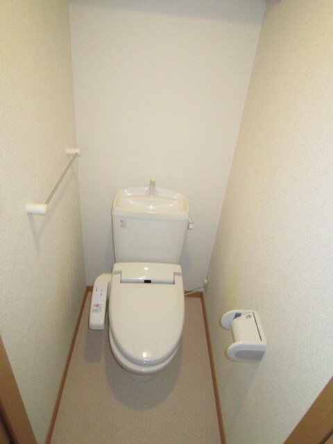 物件内観写真15　(トイレ)