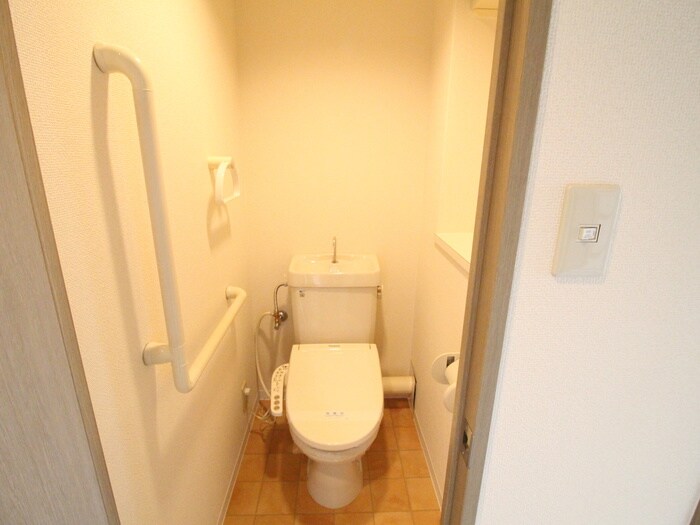 物件内観写真12　(トイレ)