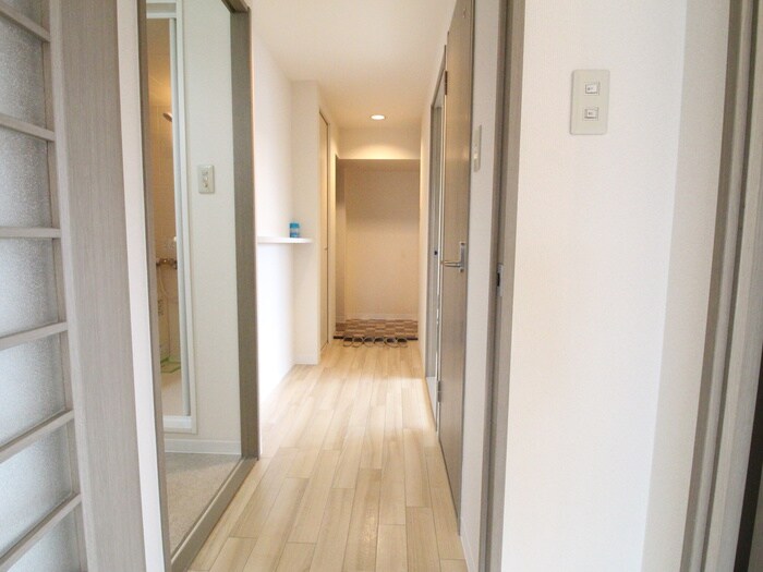 物件内観写真15　(廊下)