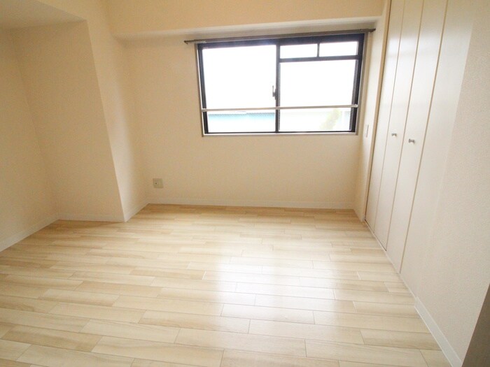 物件内観写真22　(居室)